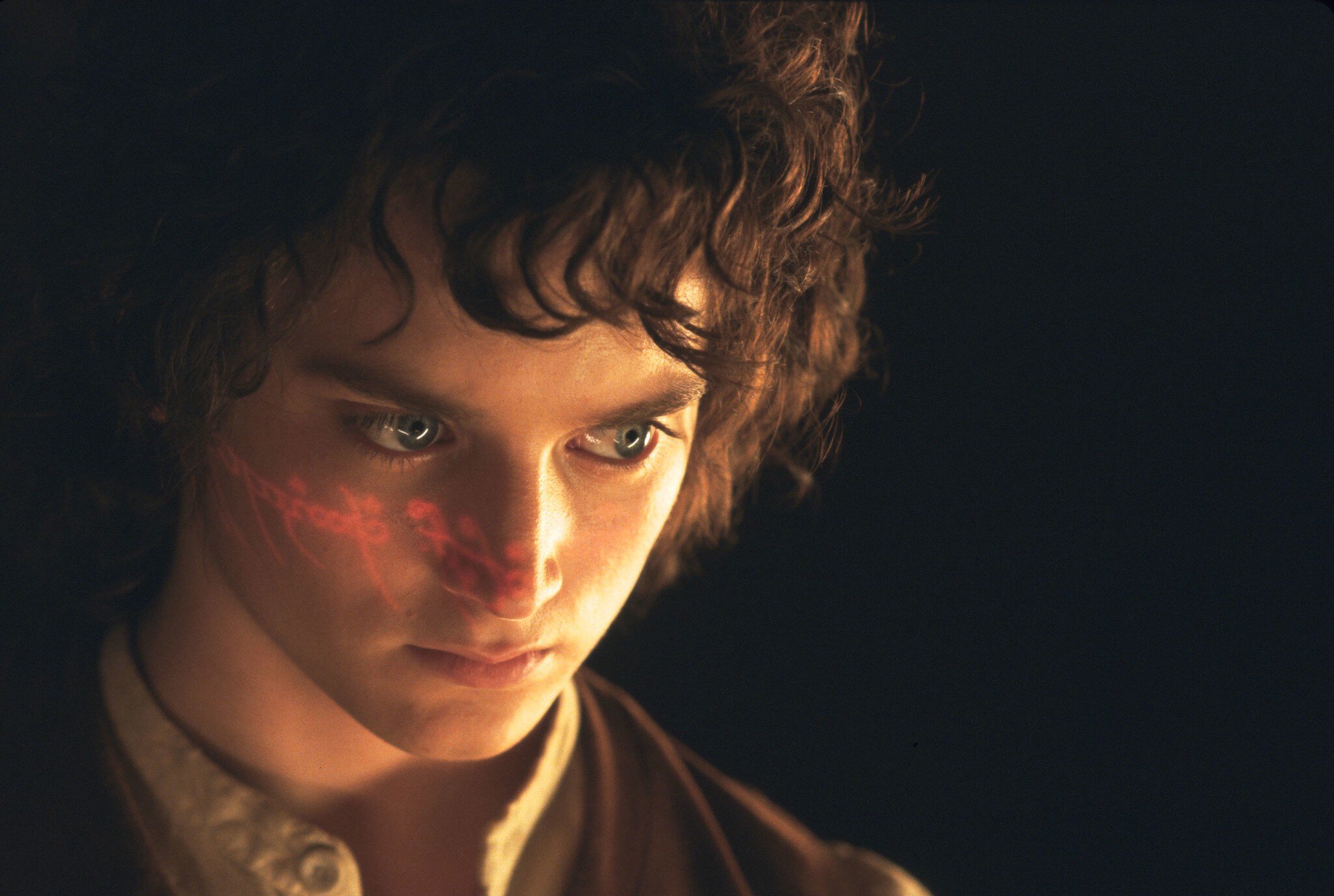 Elijah Wood nel ruolo di Frodo nella Compagnia dell’Anello
