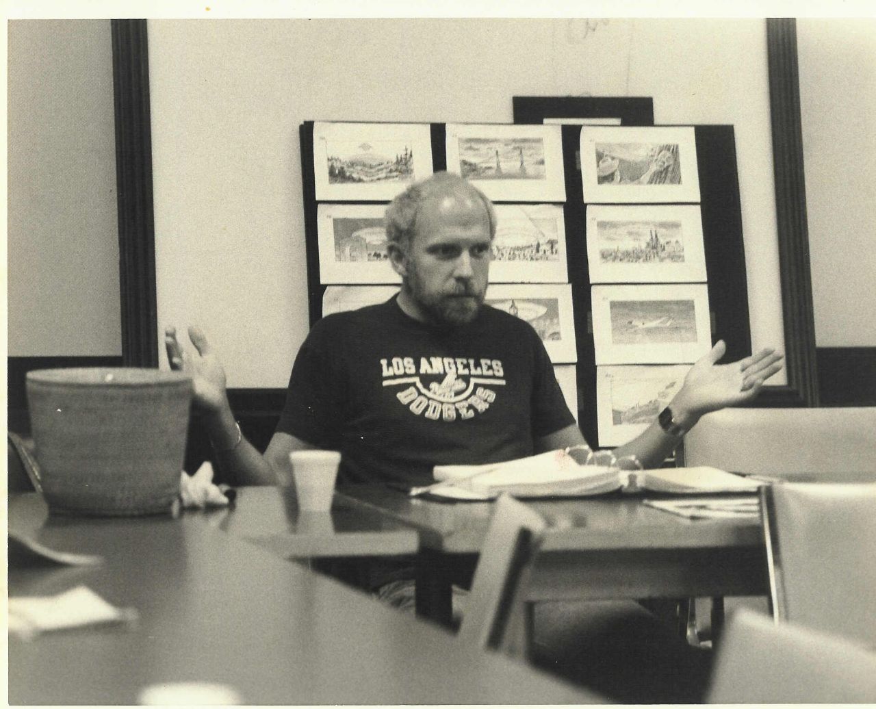 Kenneth Johnson al lavoro sulla preparazione di V. Archivio personale Kenneth Johnson.