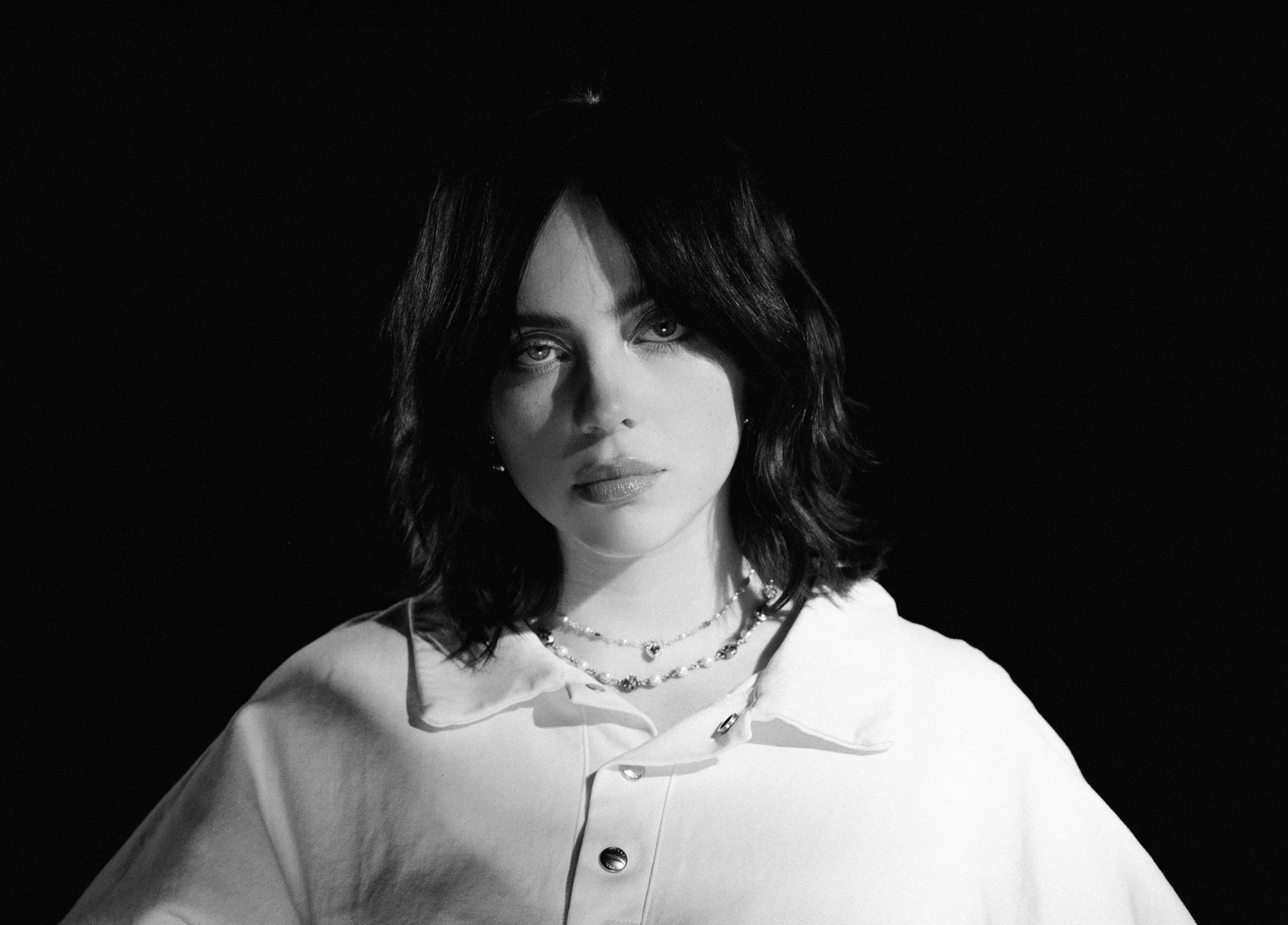 Billie Eilish, ritratto promozionale del 2022 per Guitar Songs.