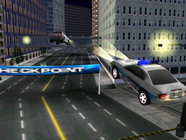 Midtown Madness (1999): checkpoint e salti nel traffico urbano.