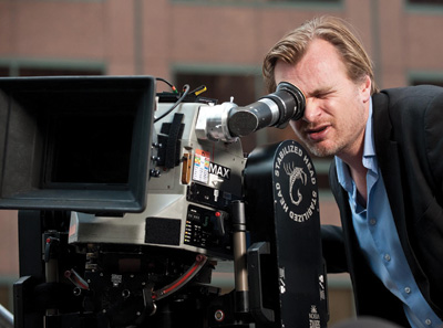 Nolan alla cinepresa IMAX. Foto di lavorazione, via Directors Guild of America.