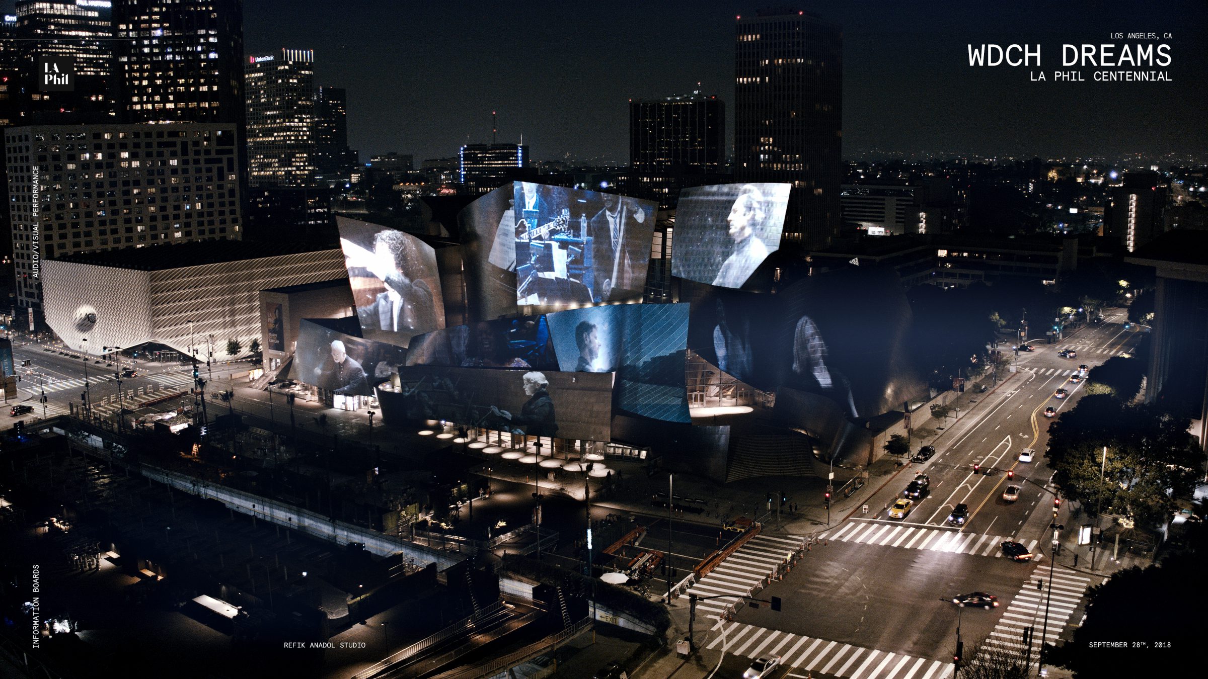 Proiezioni notturne di WDCH Dreams sul Walt Disney Concert Hall.